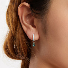 Orecchini pendenti Serenity in argento sterling 925 con smalto blu e ciondolo in cristallo