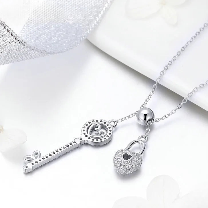 Collana Love's Secret – Chiave e Lucchetto in Argento Sterling 925
